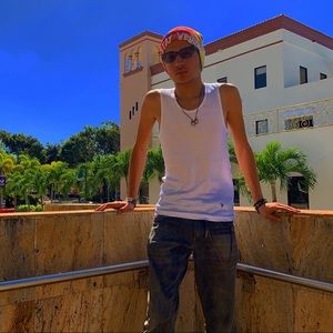 Meet your Posher, Emil